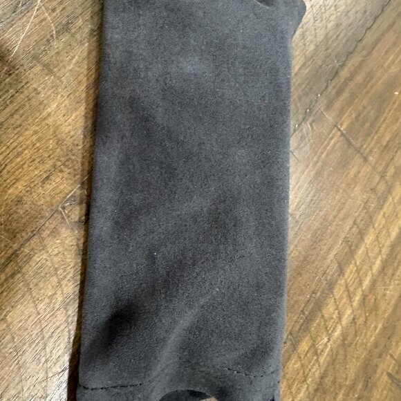 ๐ LACOSTE L613S T-76 Black Butterfly Sunglasses Women's Lens Great Condition ๐ - Picture 7 of 7